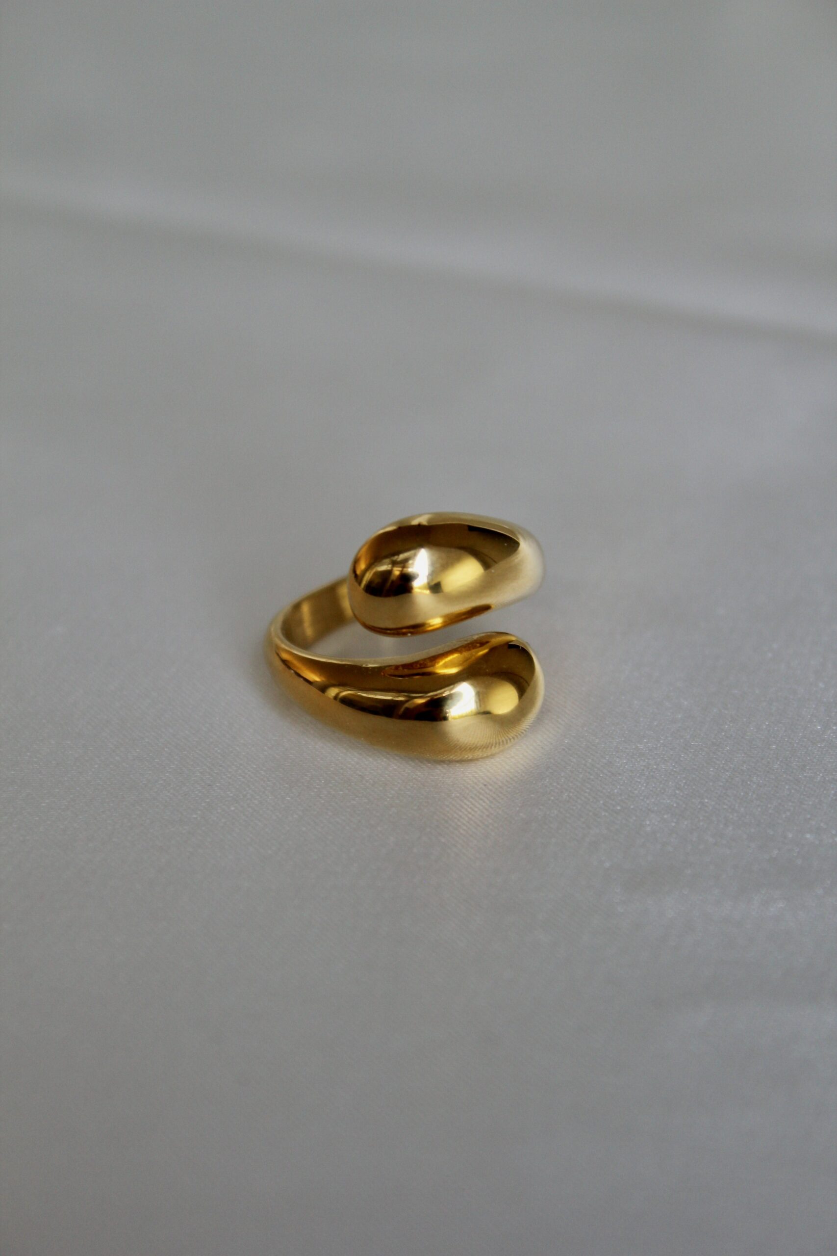 anillo de acero inoxidable baño oro 18k hipoalergénico y waterproof sin niquel sin plomo